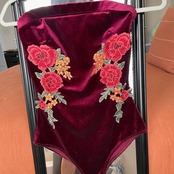 velvet strapless bodysuit - Picture 3 of 4